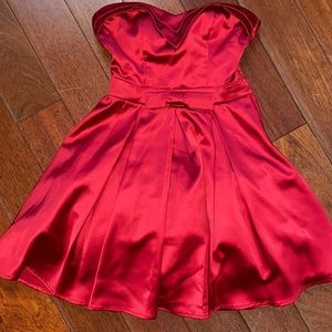 Juniors size 0 strapless satin dress